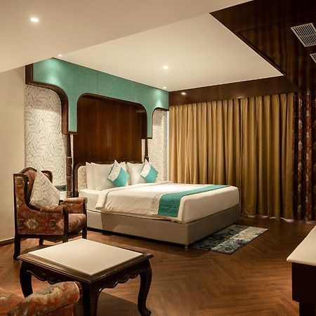 Hotel Lake View Baharampur Εξωτερικό φωτογραφία