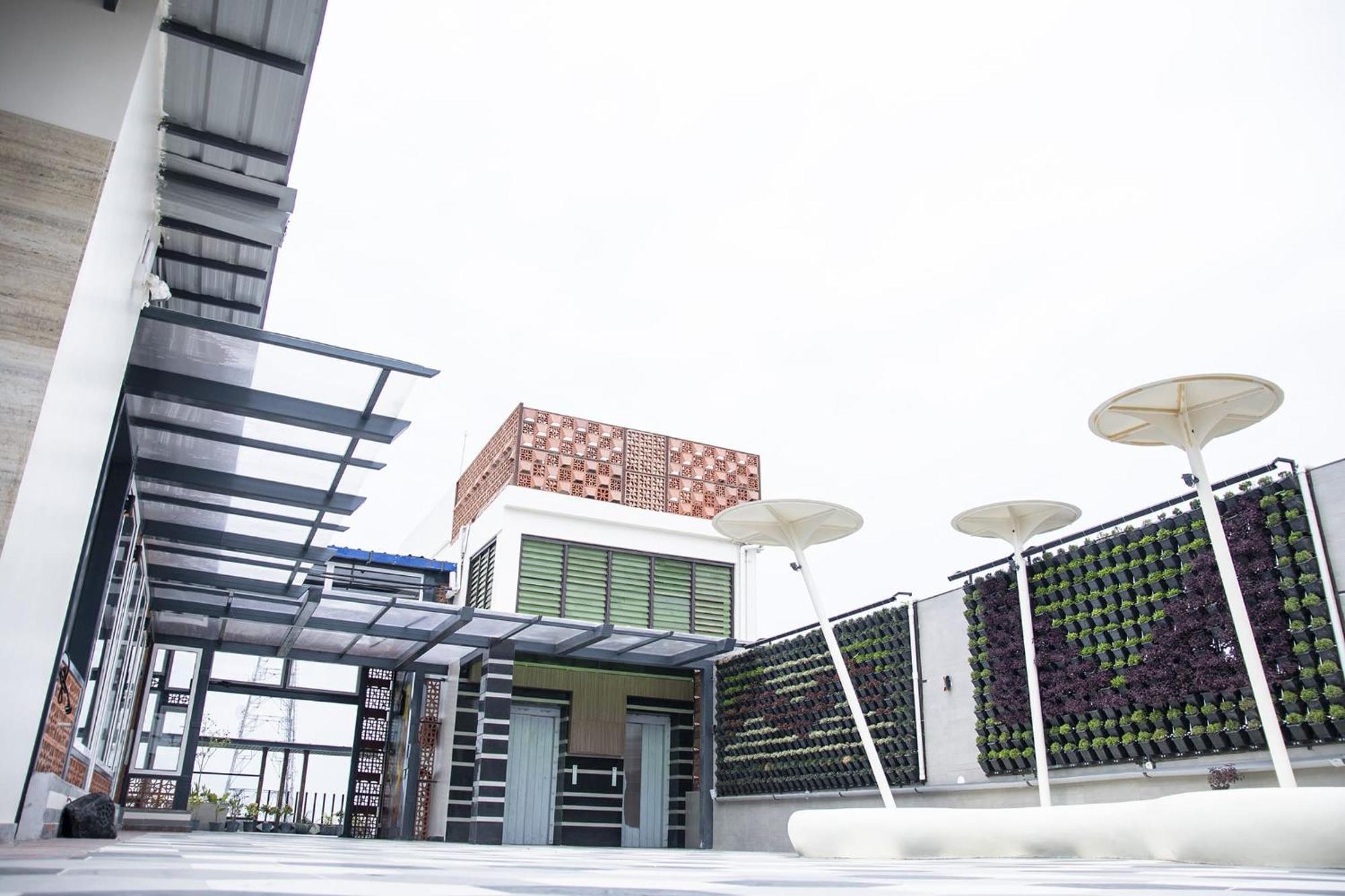 Hotel Lake View Baharampur Εξωτερικό φωτογραφία